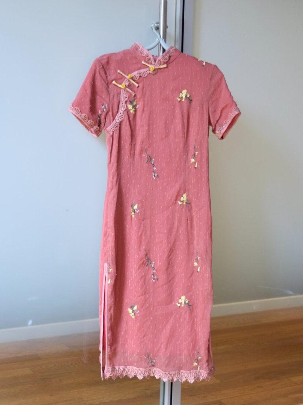 Pink Chiffon Flora Embroidered Qipao - Chinese Traditional Cheongsam